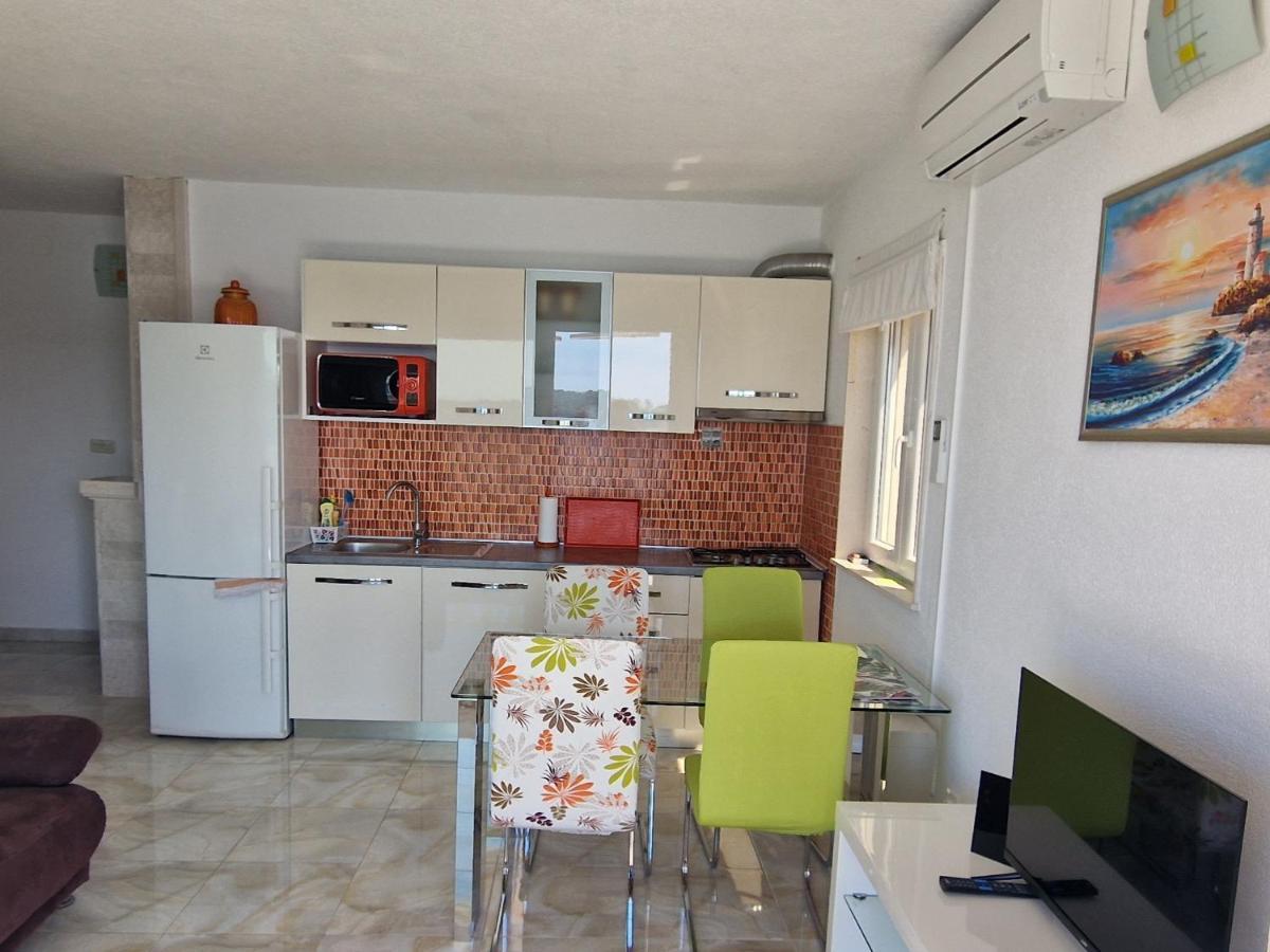 Apartments Stipe Rogoznica  Exterior photo